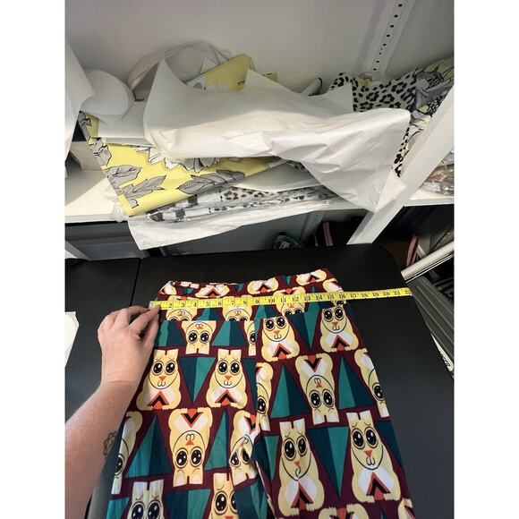 TC LuLaRoe Unicorn Leggings Multi Color Bunny Print Tall And Curvy Size 16 - Picture 8 of 10